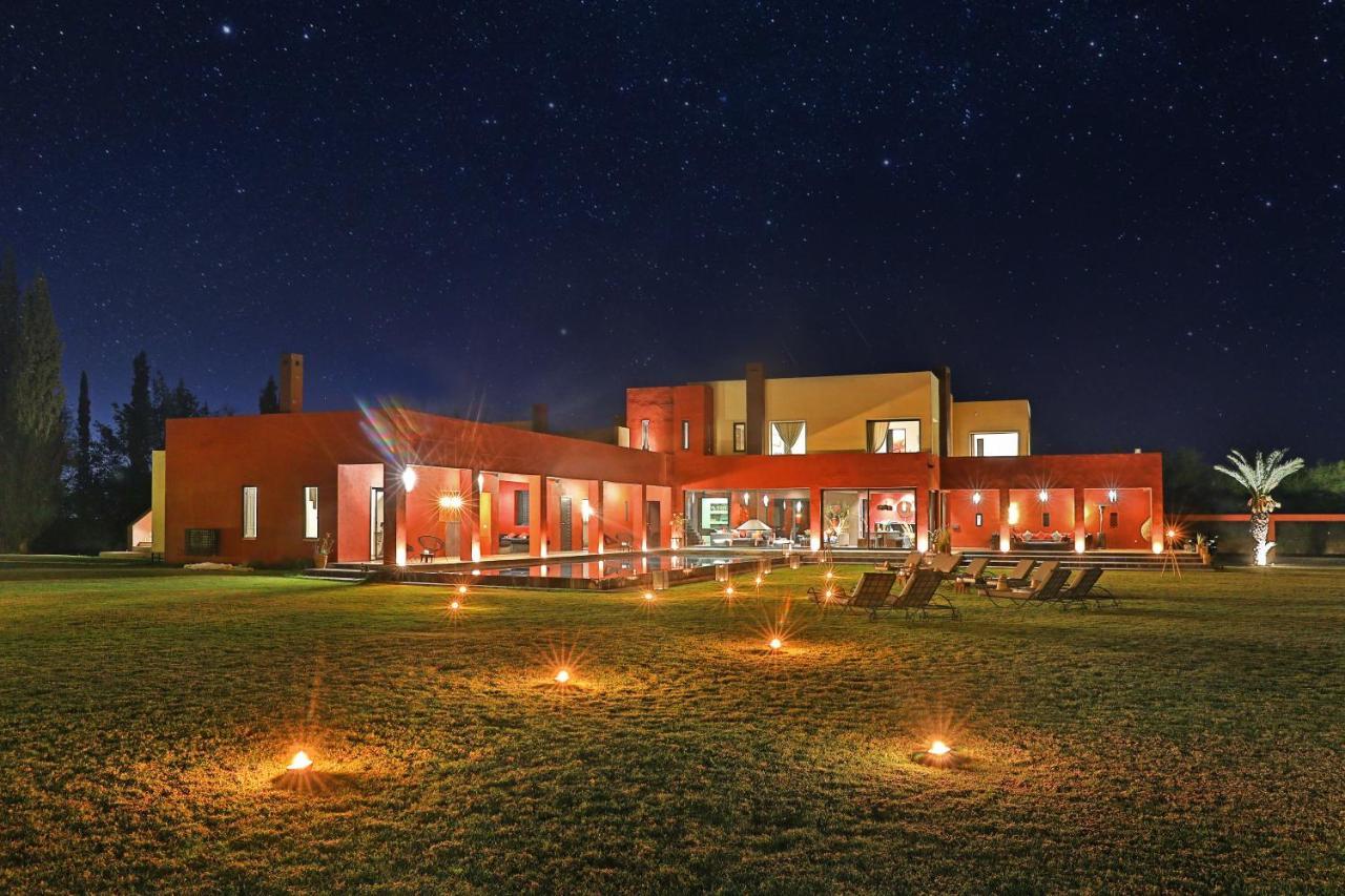 Hotel Dar Noujoum Ait Bou Zguia Exterior foto